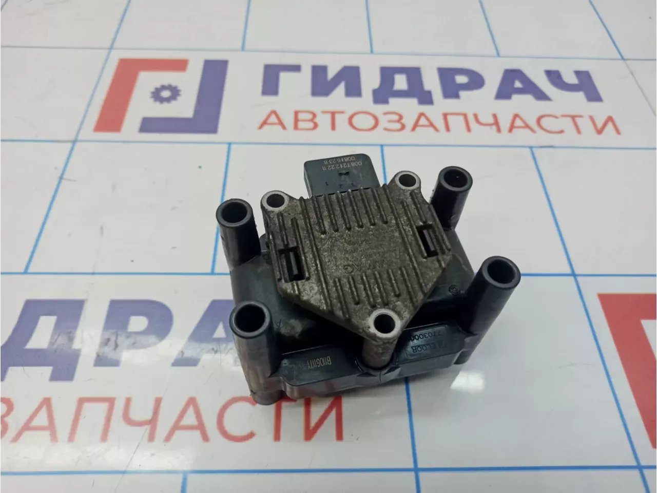 Катушка зажигания Volkswagen Golf Plus (Mk5) 032905106E. Трещины корпуса.